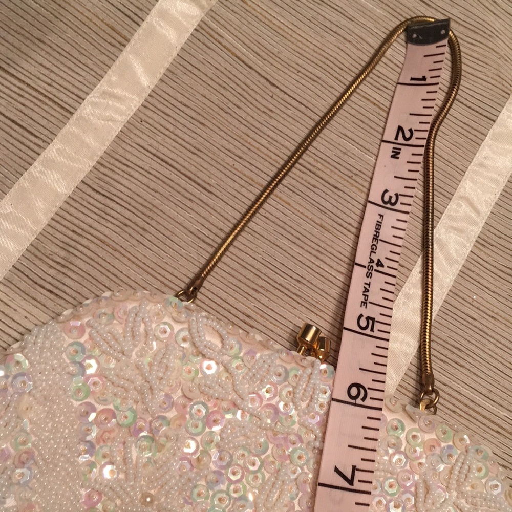 VTG SEQUIN CLUTCH - Picture 6 of 10